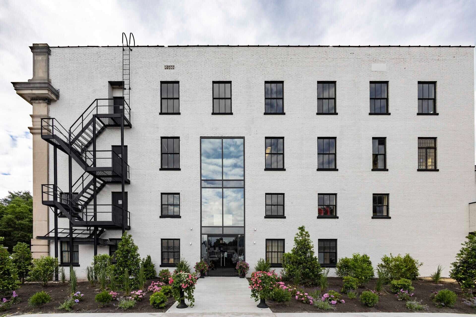 Copy of imgi_47_Banq-on-Para-MONEY-SHOT-scaled