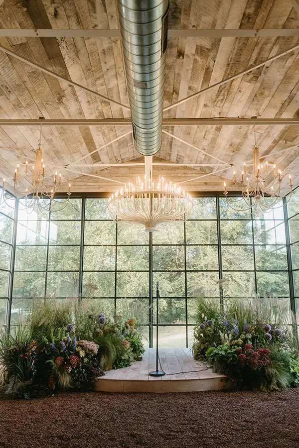 Cascade barn