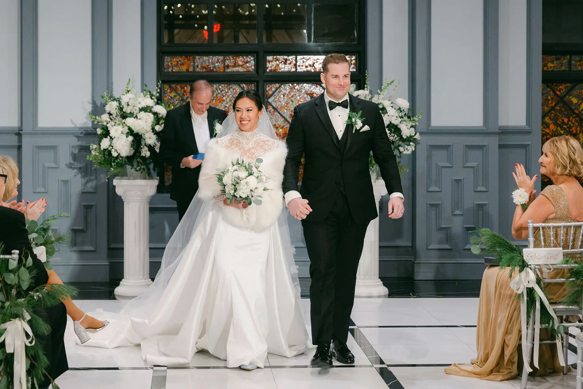 Winter wedding at Logan Inn