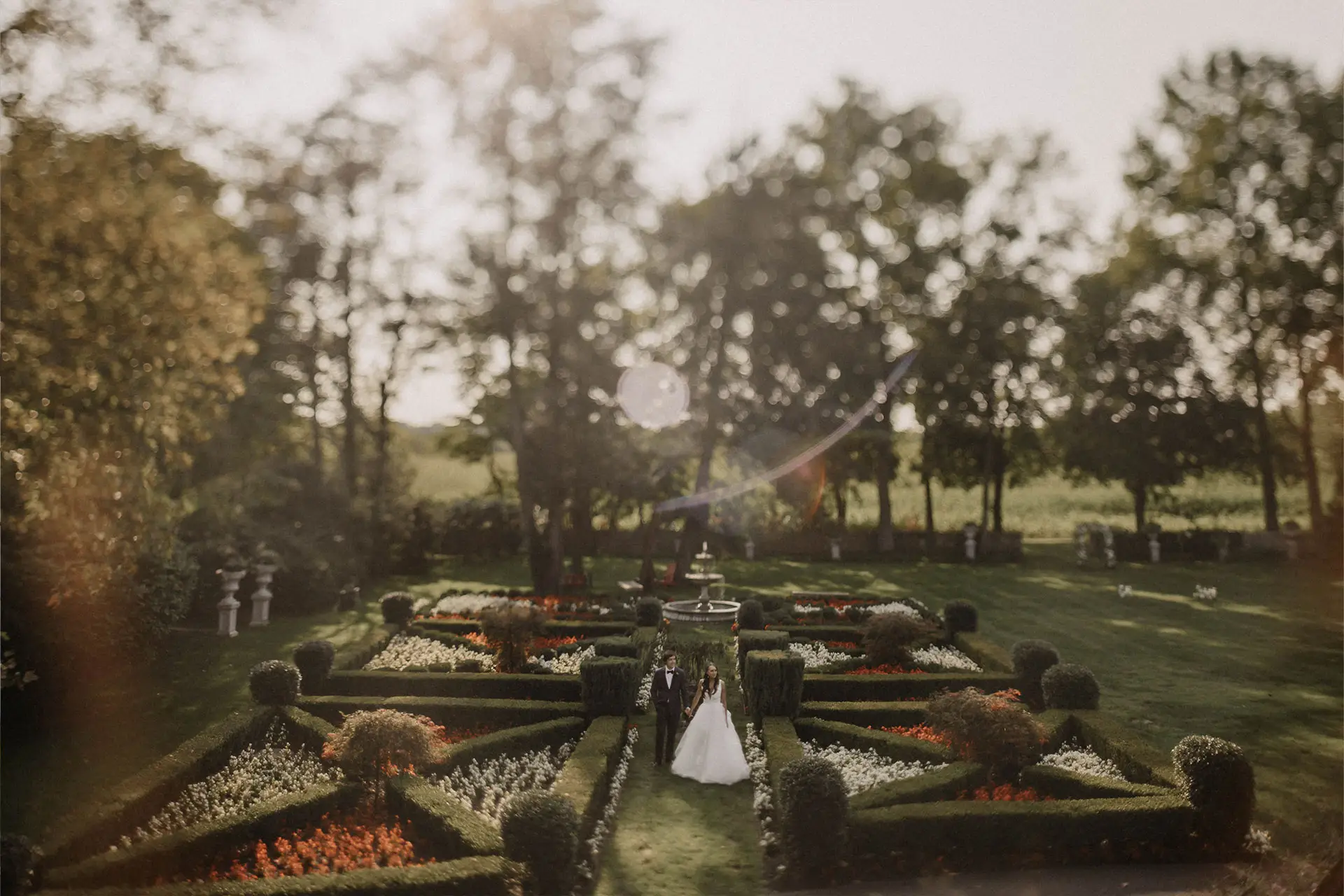 Hotel du Village Grounds