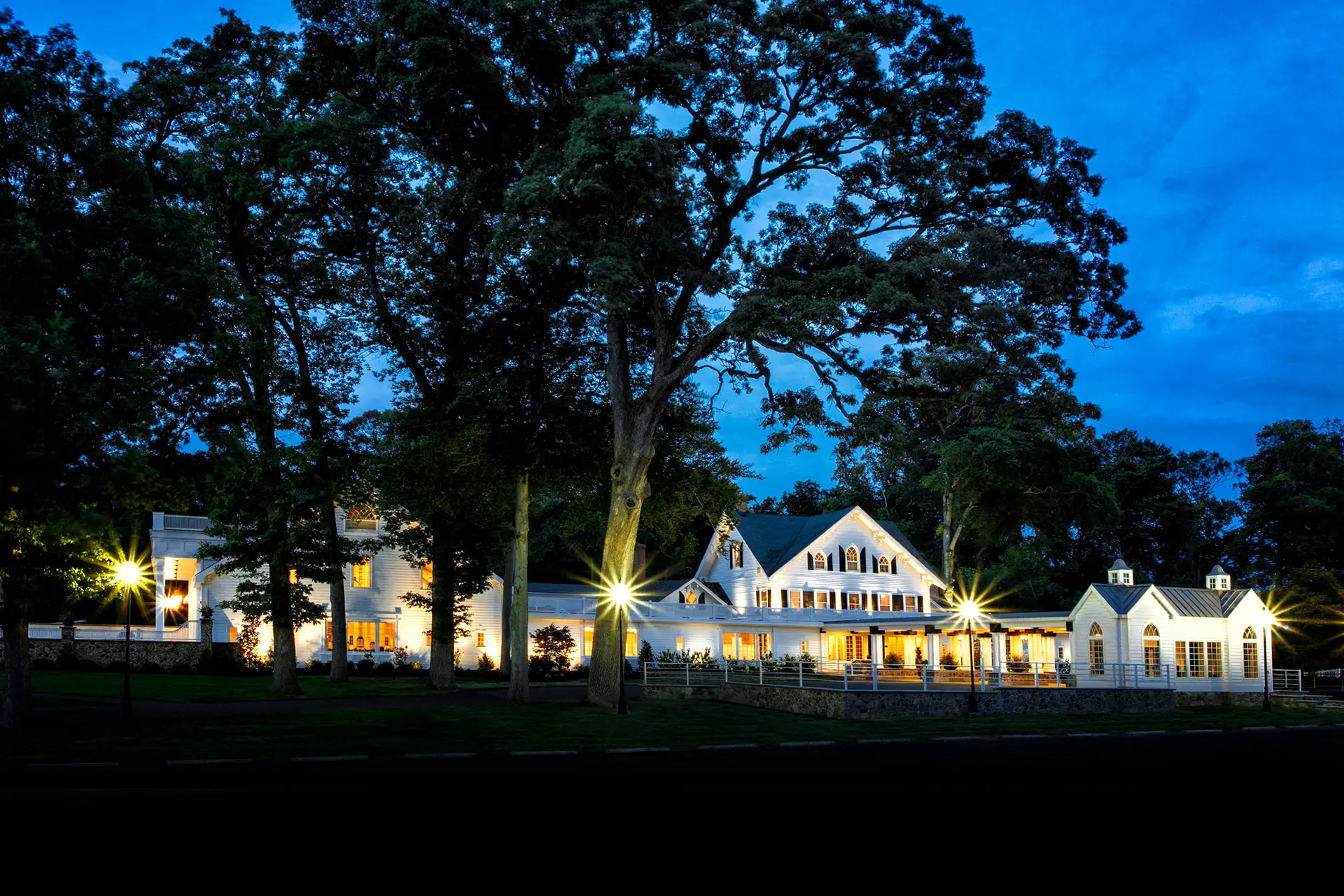 ryland-exterior-inn